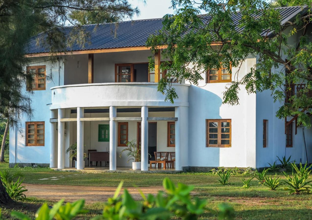 Kayjay Palms Hotel Passikudah Exterior photo
