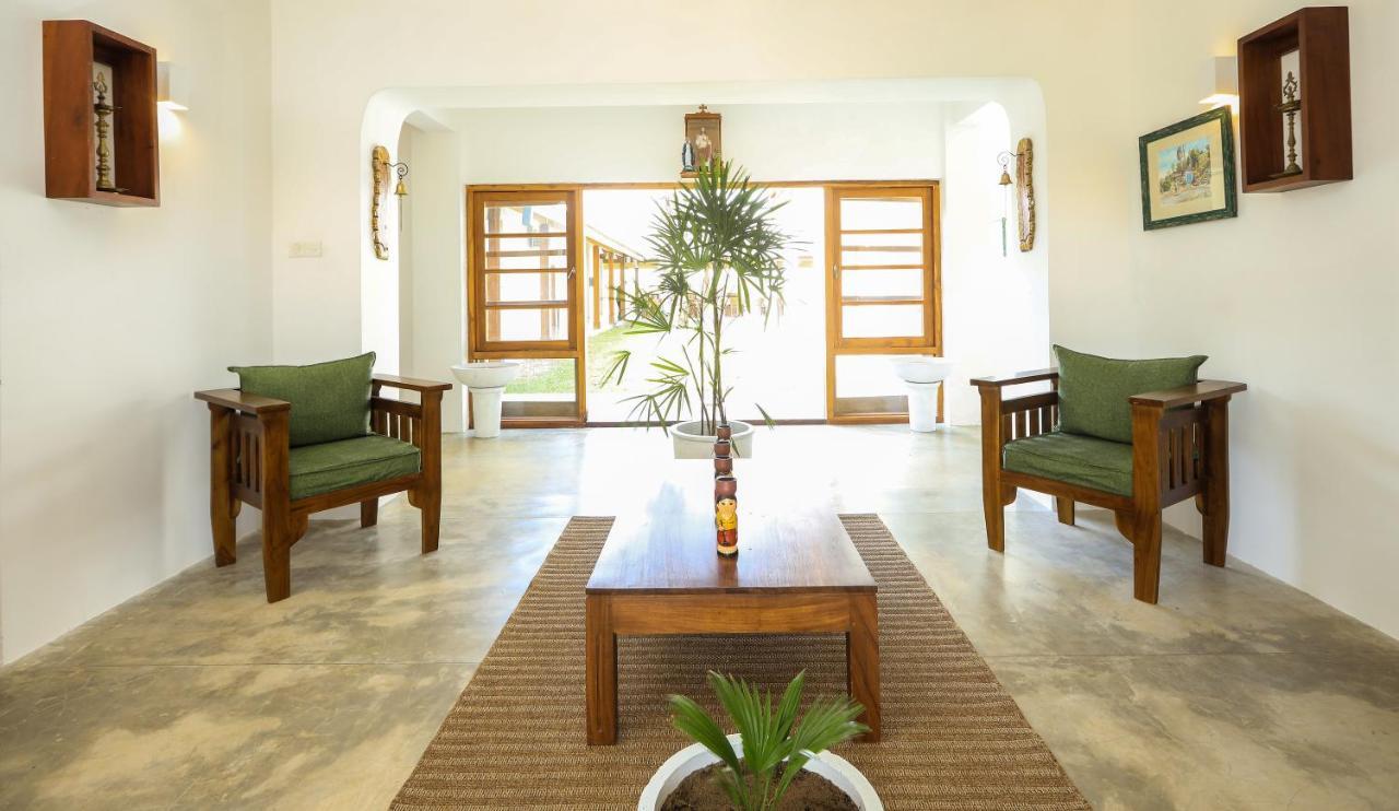 Kayjay Palms Hotel Passikudah Exterior photo