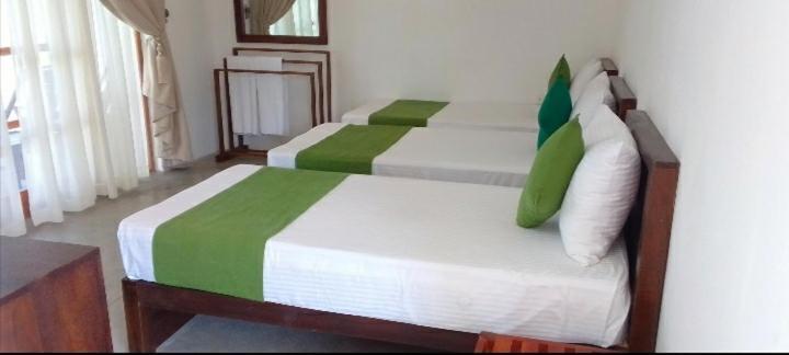 Kayjay Palms Hotel Passikudah Exterior photo