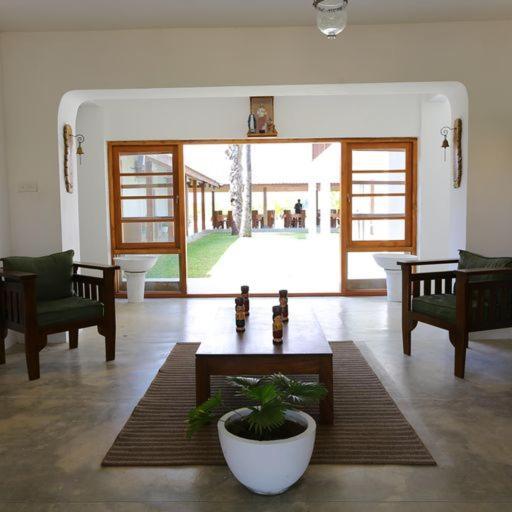Kayjay Palms Hotel Passikudah Exterior photo